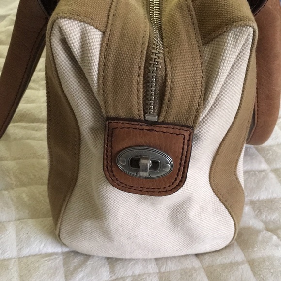 FOSSIL Purse - Picture 6 of 16